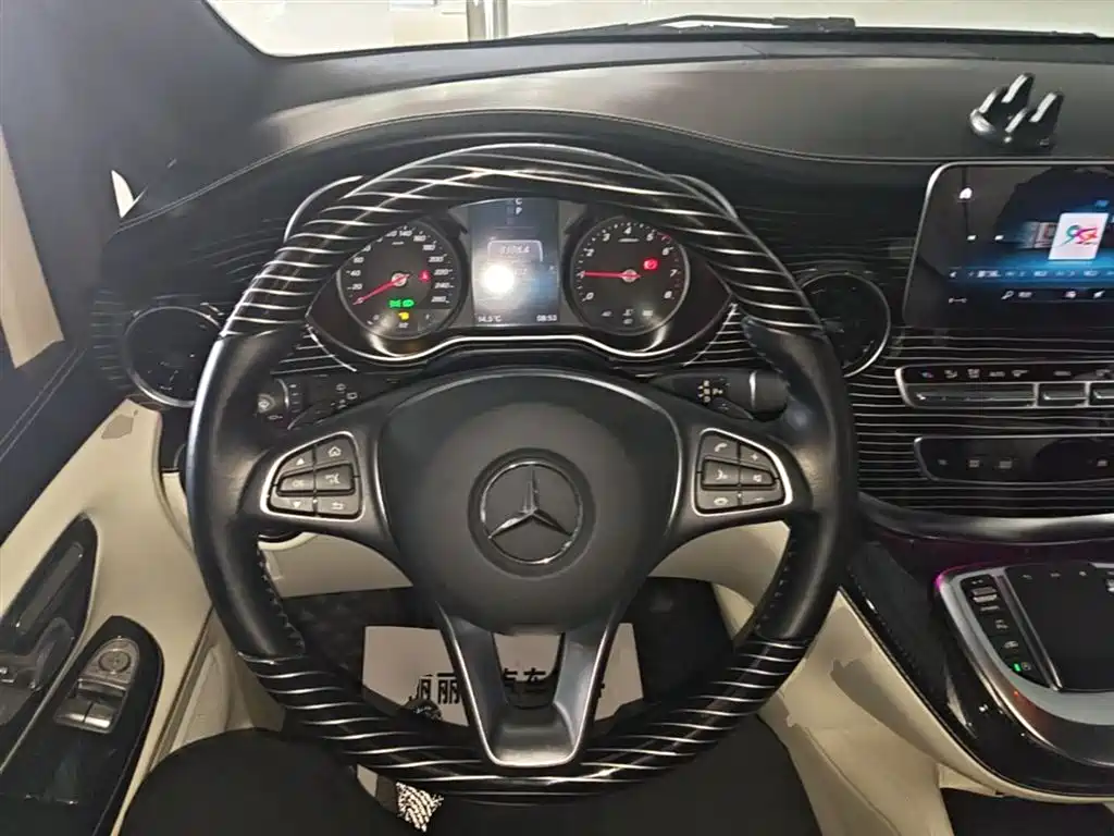 Mercedes-Benz V-Class 2021 V 260 Pilot Edition фото 11