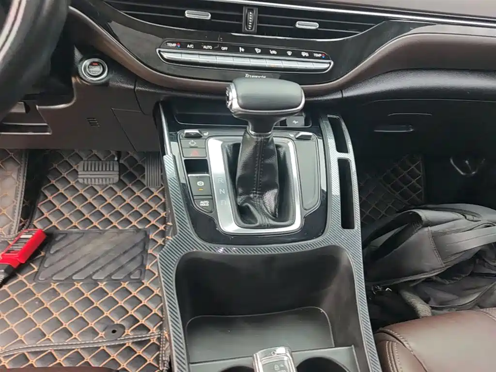 GAC Trumpchi Trumpchi M6 2019 270T Automatic Premium (7-seater) China V фото 14