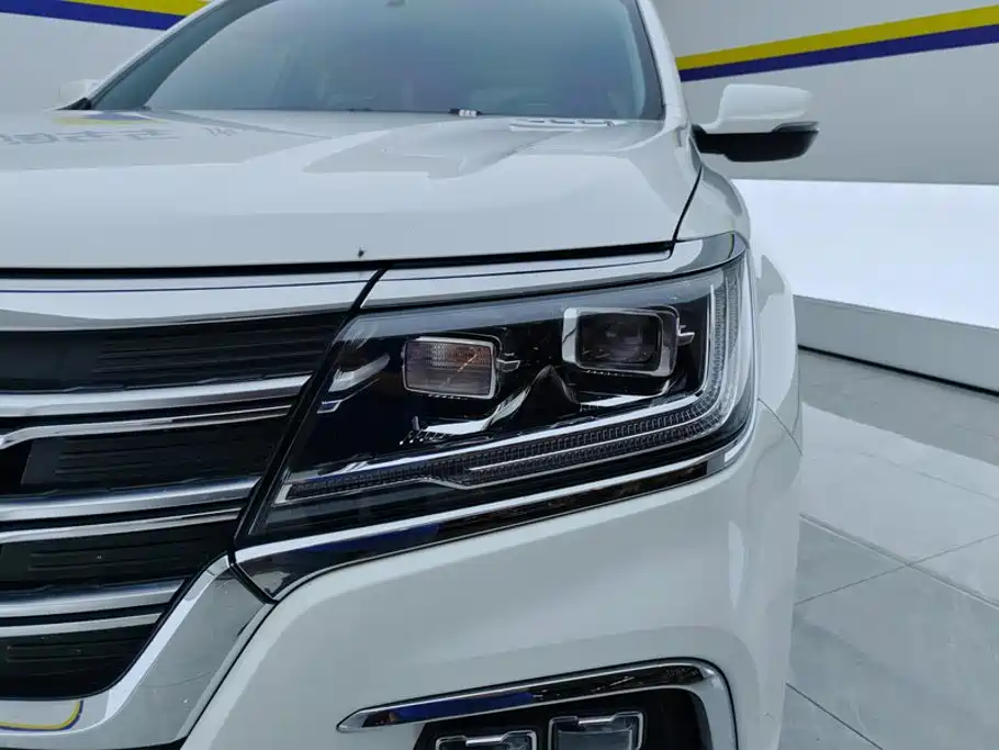 Roewe RX8 2023 2019 30T 2WD Flagship Edition
