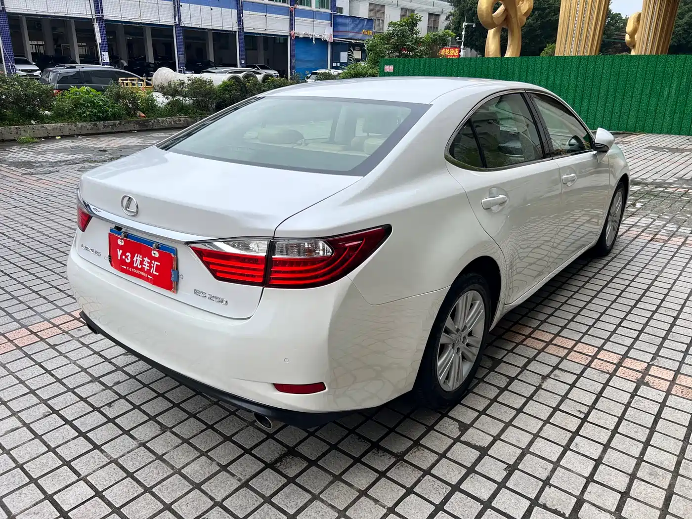 Lexus ES 2013 250 Elite Edition фото 23