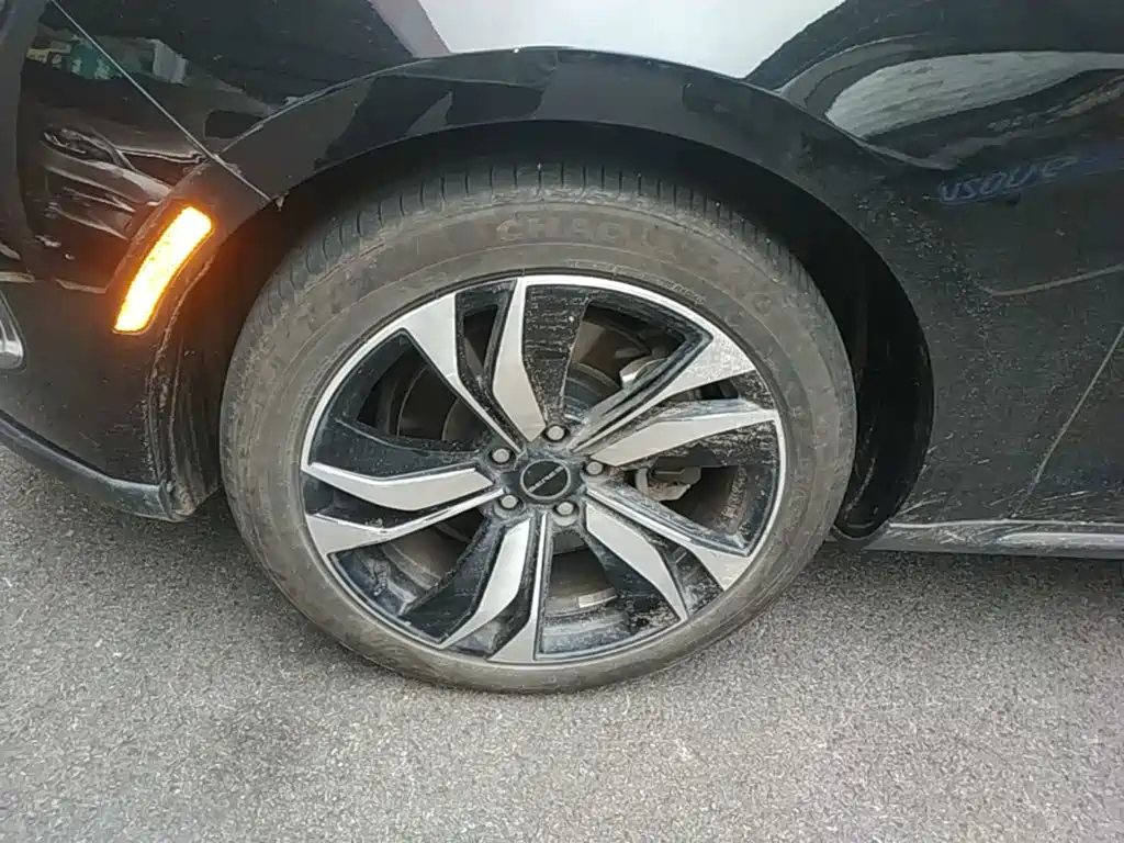SERES SF5 2021 2020 AWD High Performance Sport Edition