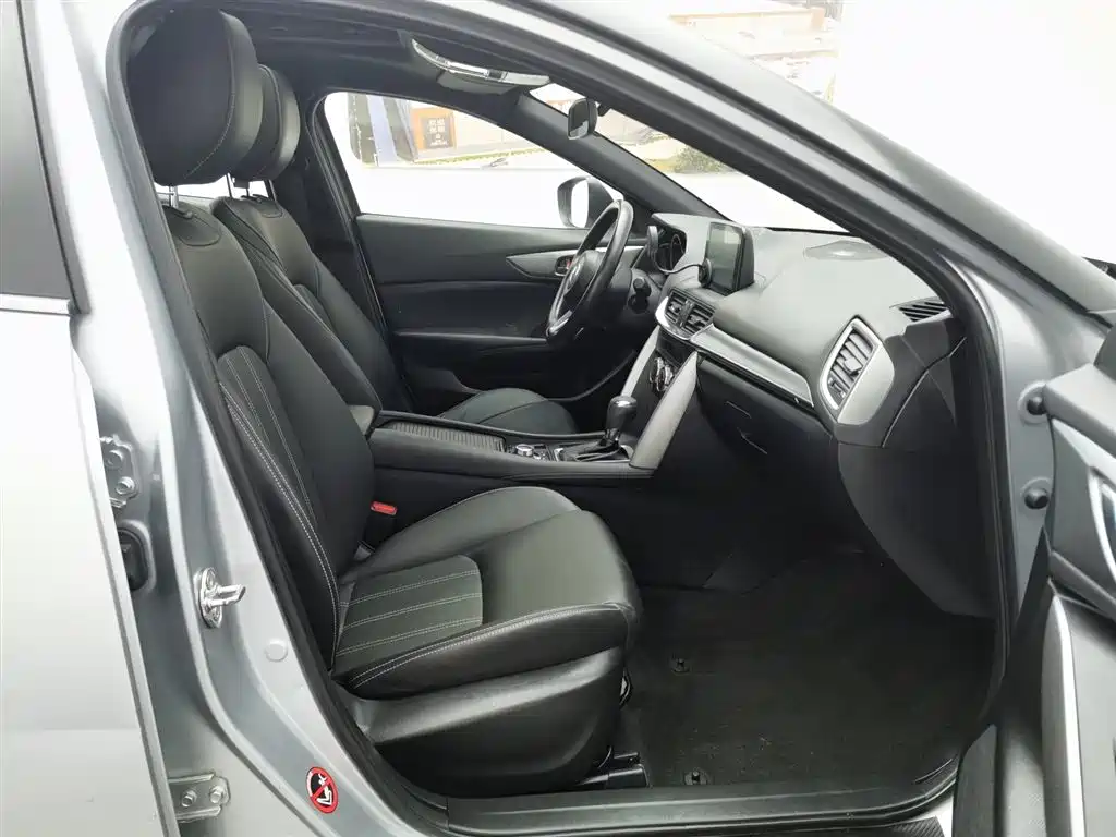 Mazda CX-4 2018 Model 2.0L Automatic 2WD Skyactiv Dynamic (China V) фото 23