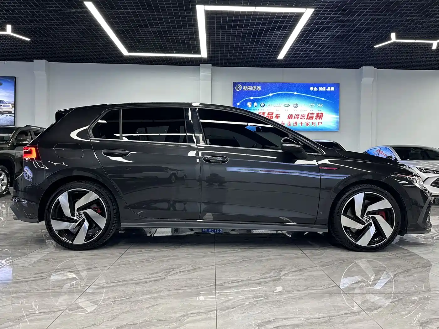 Volkswagen Golf GTI 2021 380TSI DSG GTI фото 3