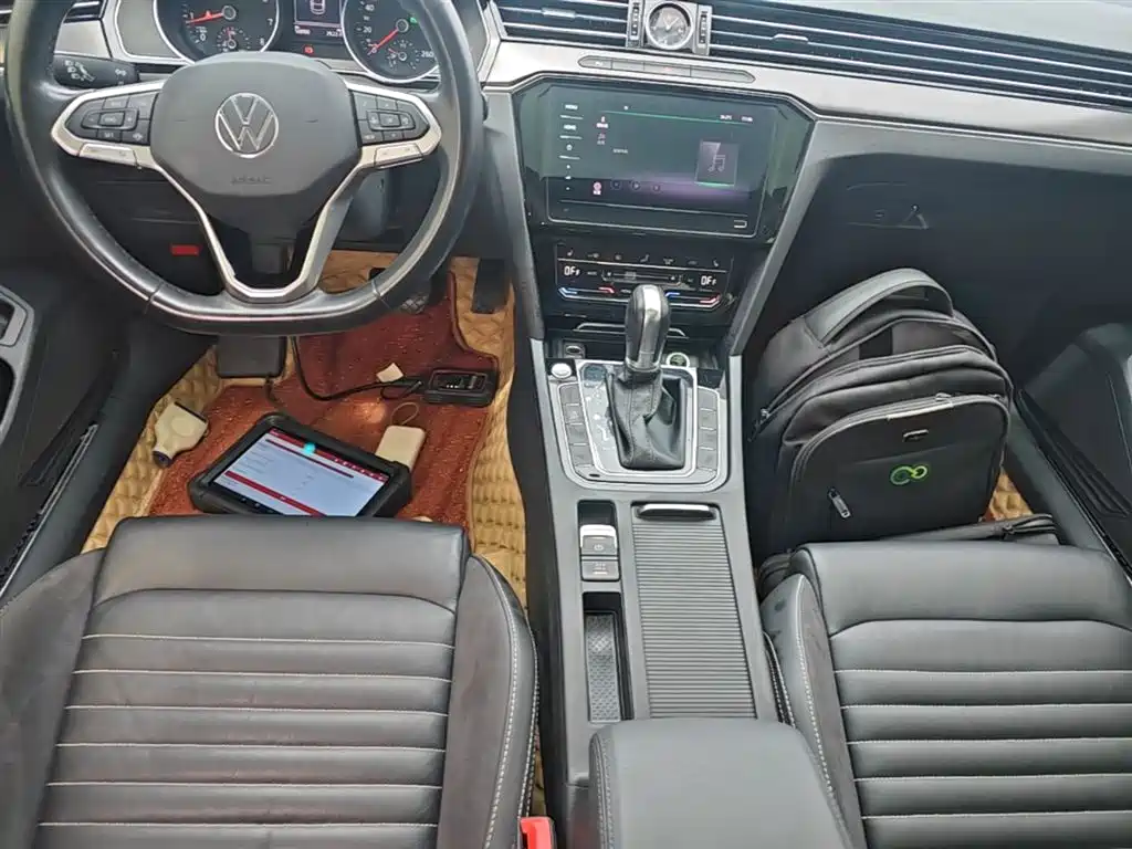 Volkswagen Magotan 2020 330TSI DSG Leading фото 14