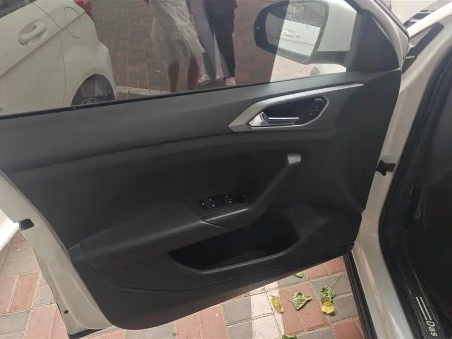 Volkswagen T-Cross 2019 280TSI DSG Comfort Edition фото 7
