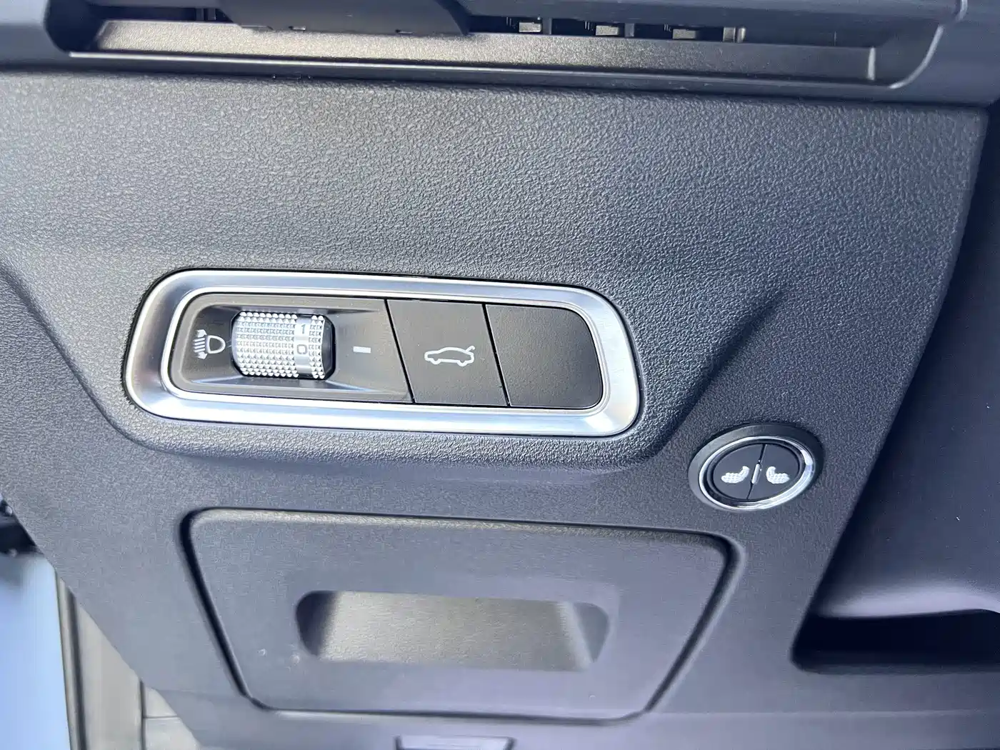 Geely Emgrand S 2023 2022 1.4T CVT Crossover Player