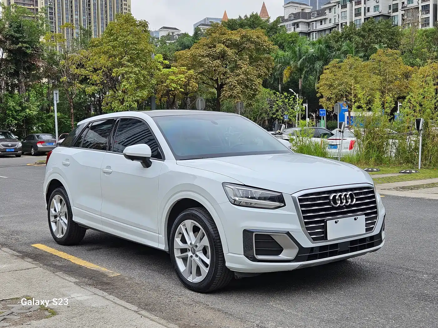 Audi Q2L 2018 35 TFSI Luxury Elegant China VI фото 3