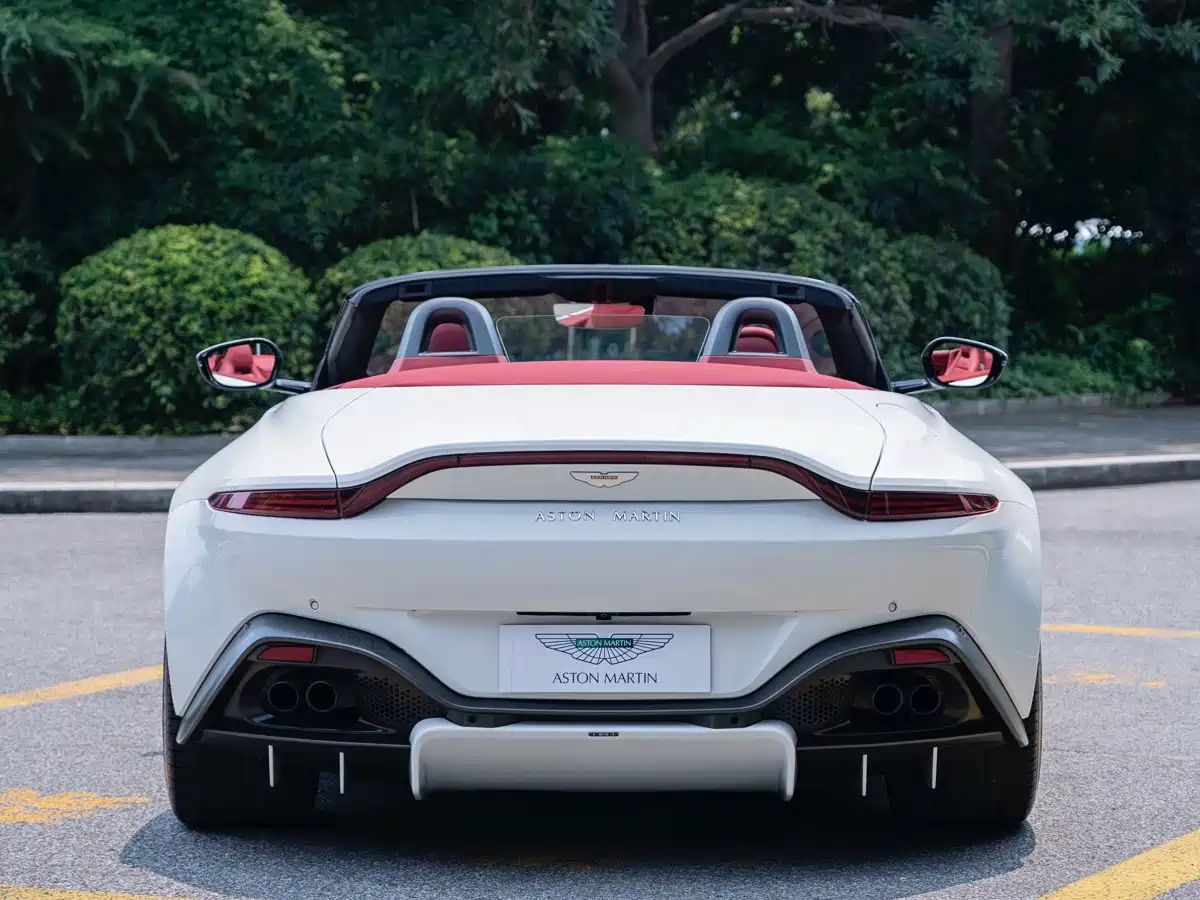 Aston Martin V8 Vantage 2022 2022 4.0T V8 Roadster
