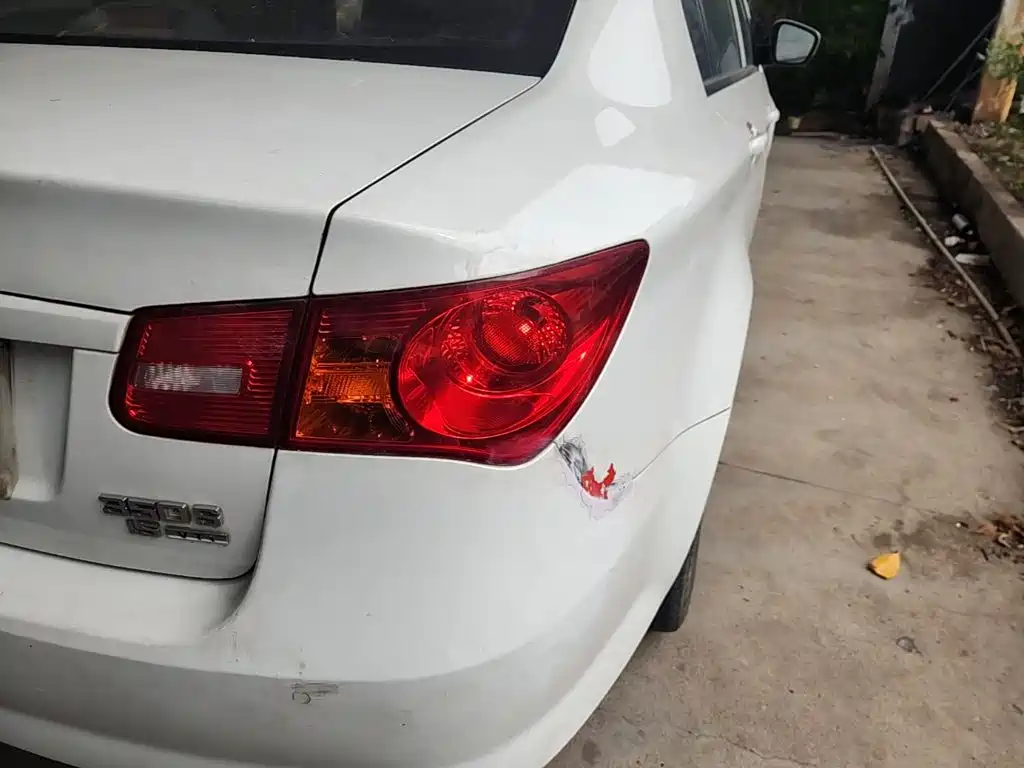 Фото 8 - Roewe 350