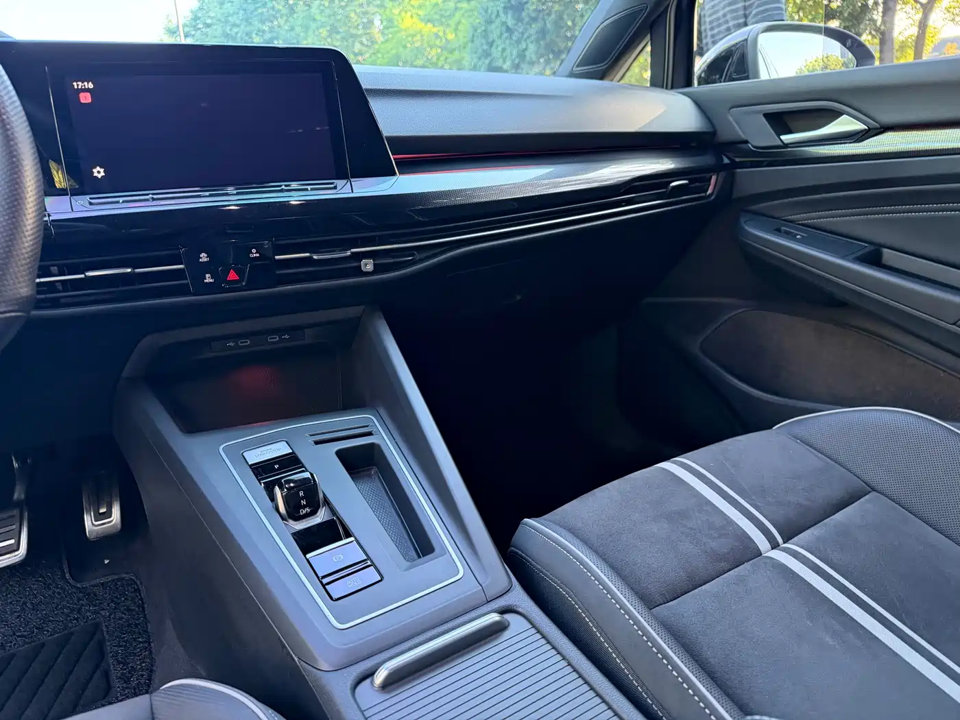Volkswagen Golf 2021 280TSI DSG R-Line фото 15