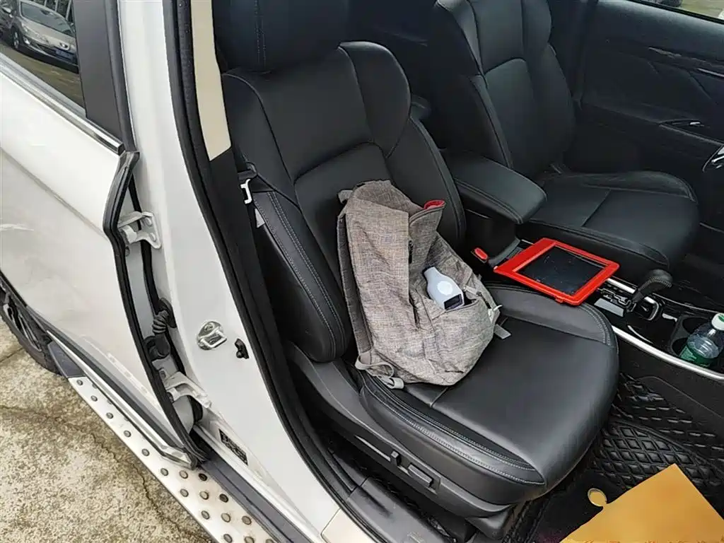 Mitsubishi Outlander 2019 2.4L 4WD Deluxe Edition 7-Seater China VI фото 25