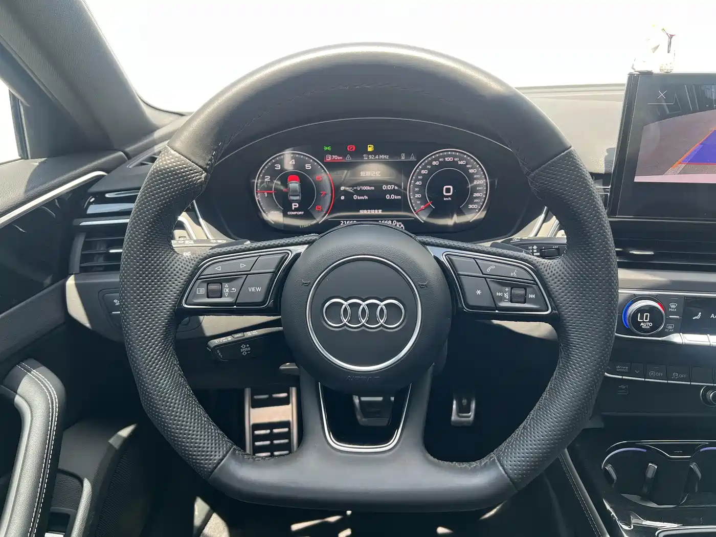 Audi A4L 2024 40 TFSI Luxury Dynamic фото 8