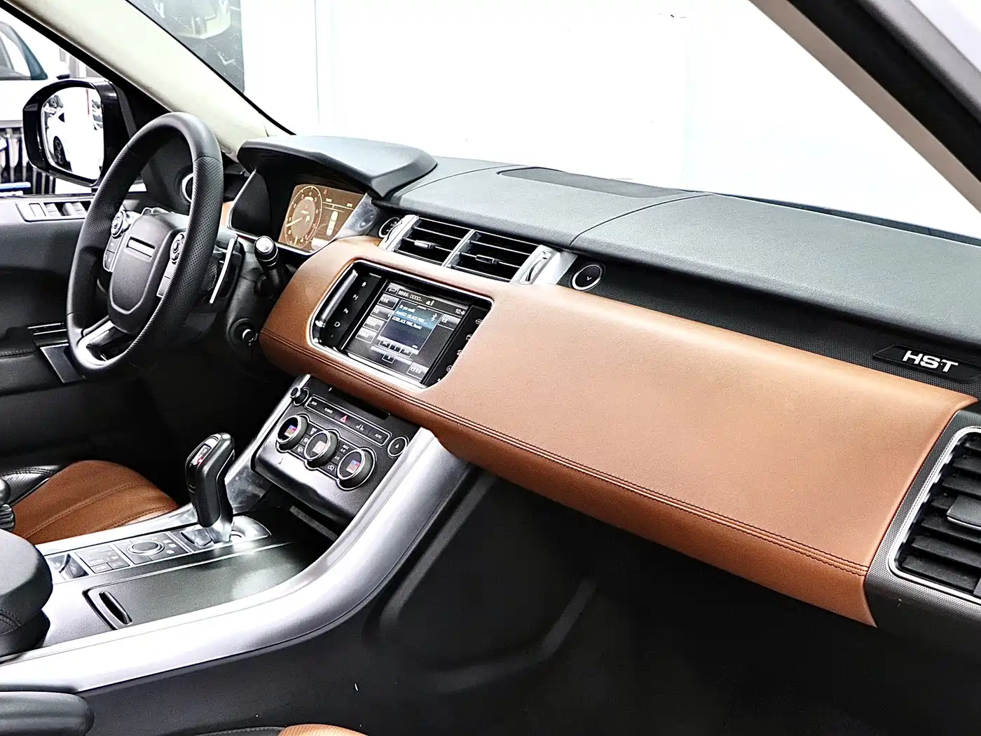 Land Rover Range Rover Sport 2016 3.0 SC V6 HST фото 15