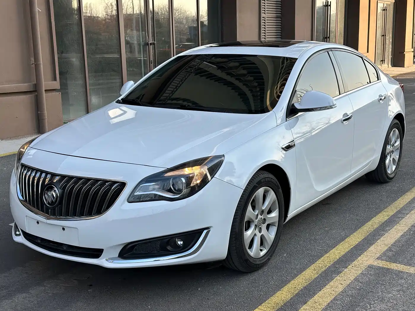 Buick Regal 2015 1.6T Elite Tech Edition