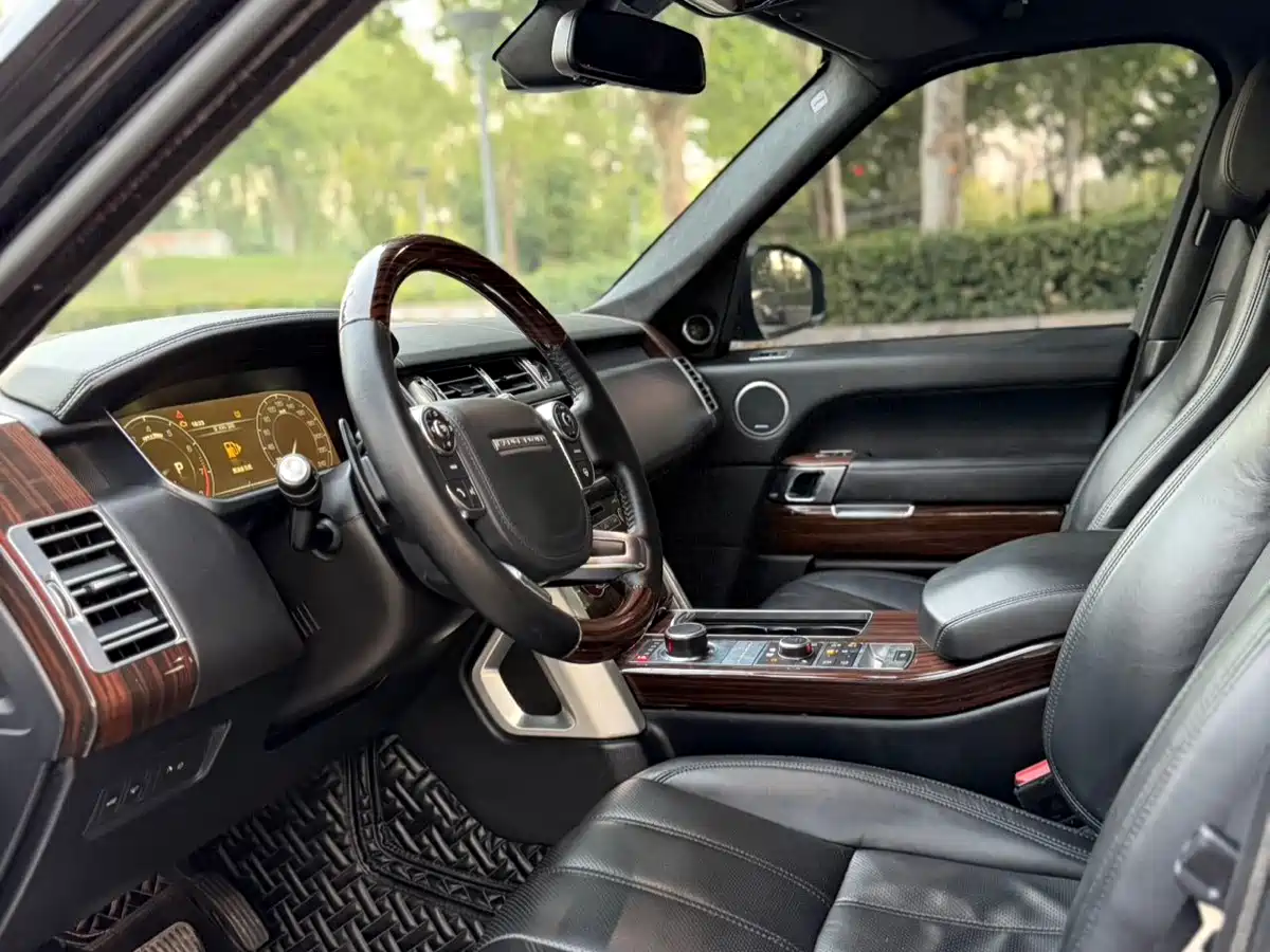 Фото 4 - Land Rover Range Rover