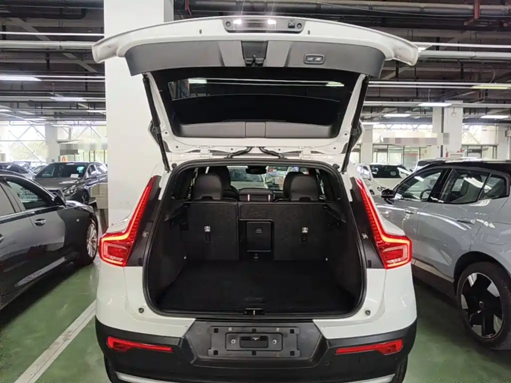 Volvo XC40 2024 2024 B3 Smart Elite Luxury Edition