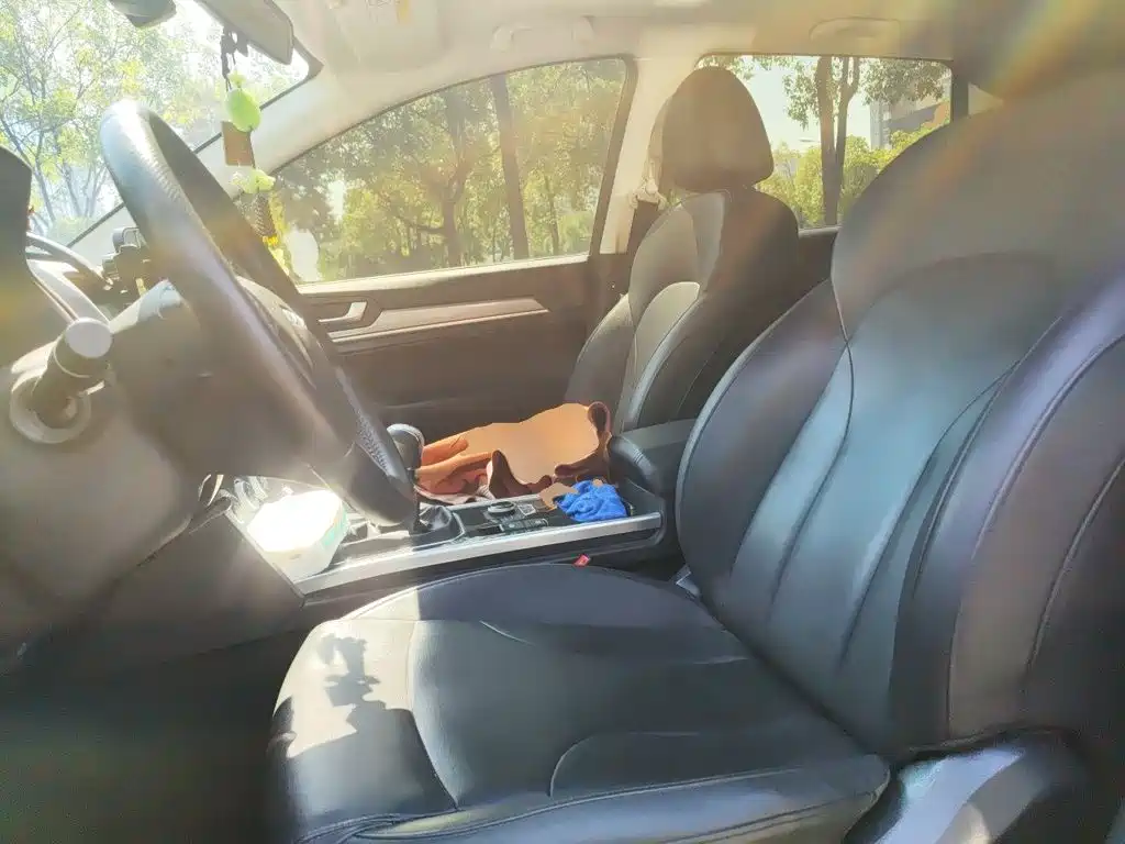 Photo 11 - Haval H6