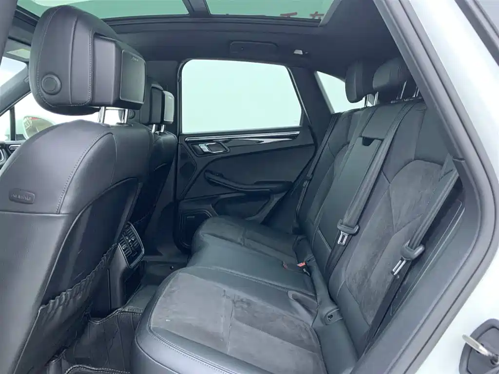 Porsche Macan 2016 Macan S 3.0T фото 12
