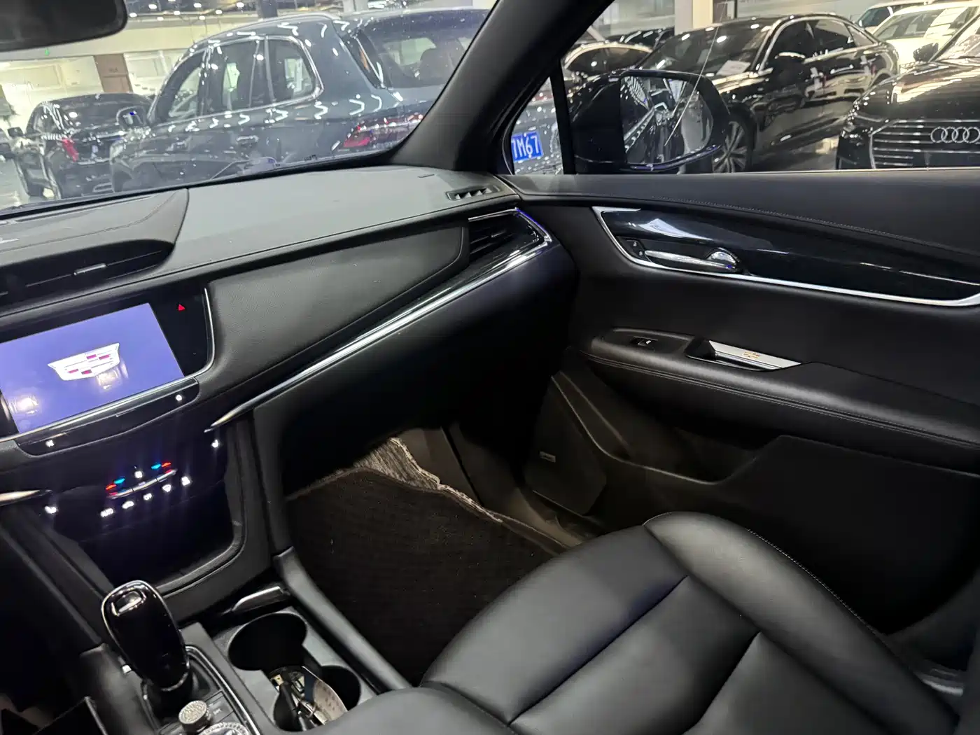 Cadillac XT5 2022 2.0T 4WD Luxury фото 12