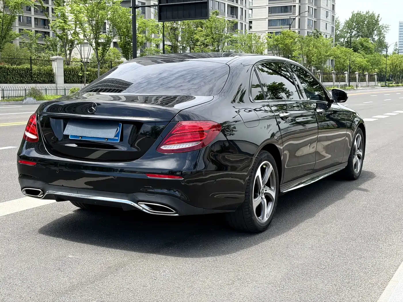 Mercedes-Benz E-Class 2019 E 300 L Sport Luxury фото 6