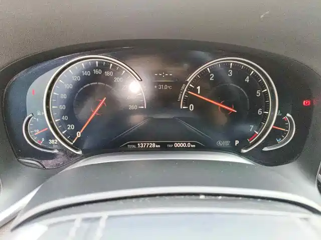 BMW 7 Series 2016 730Li Leading — фото 4