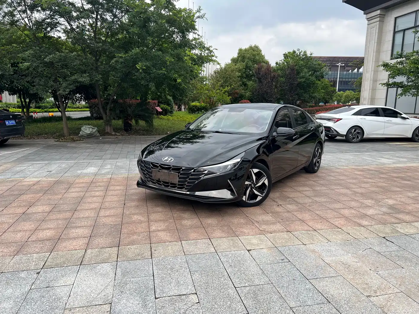 Hyundai Elantra 2021 1.5L CVT GLX Elite Edition