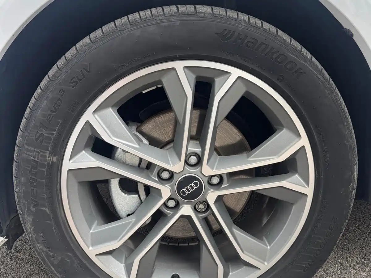 Audi Q3 2024 2024 40 TFSI Fashion Sport