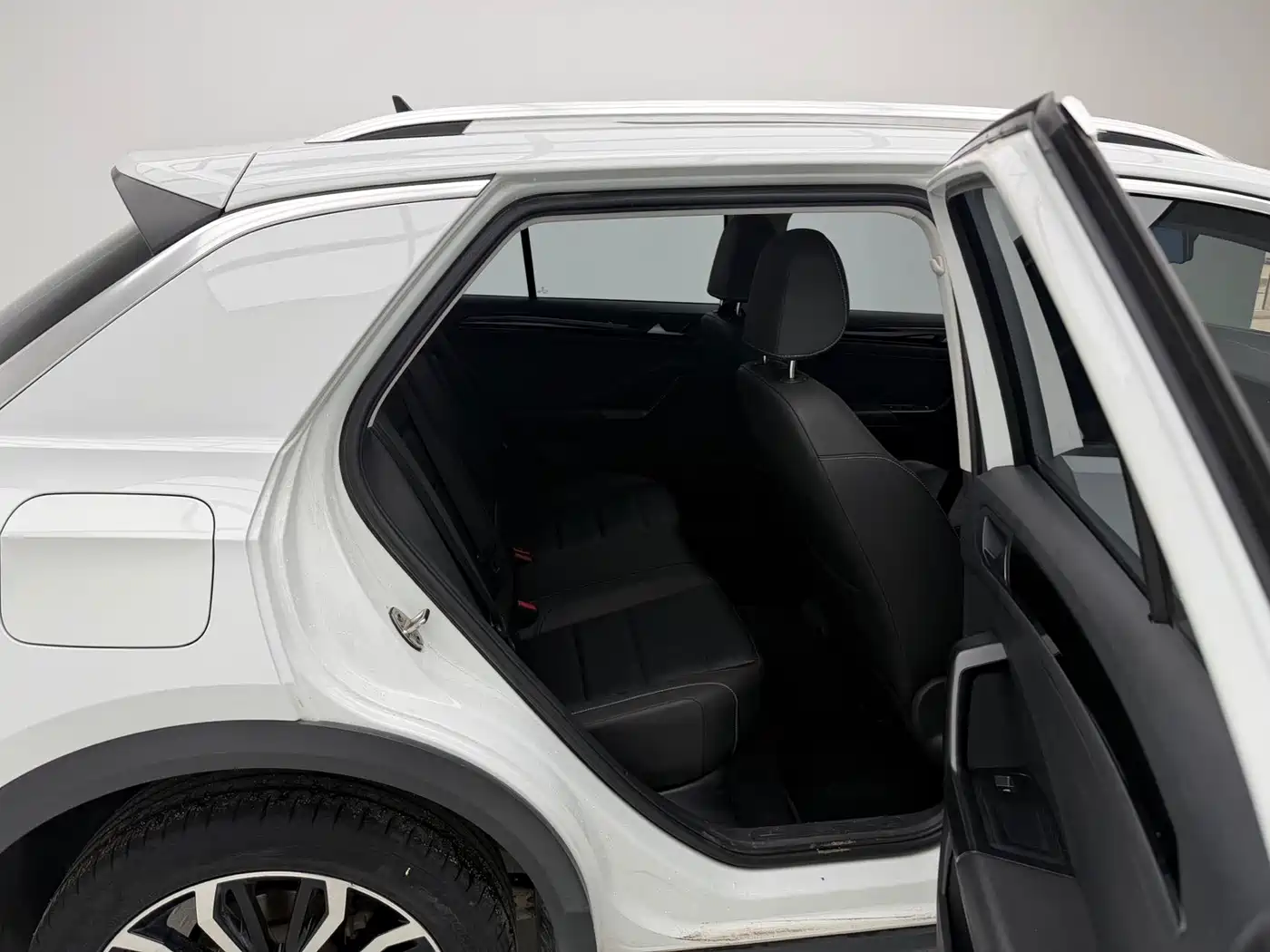 Volkswagen T-ROC 2022 280TSI DSG 2WD Comfort PLUS фото 10