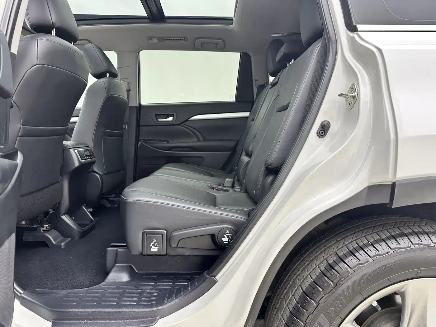 Toyota Highlander 2018 2.0T 2WD Luxury 7-seater (China V) фото 7