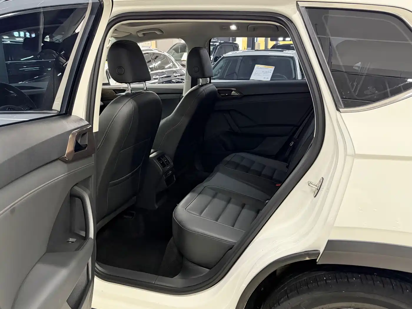 Volkswagen Tharu, миниатюра 11