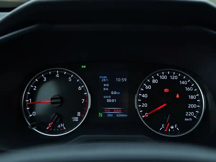 Toyota Wildlander 2023 2.0L CVT FWD LE фото 8