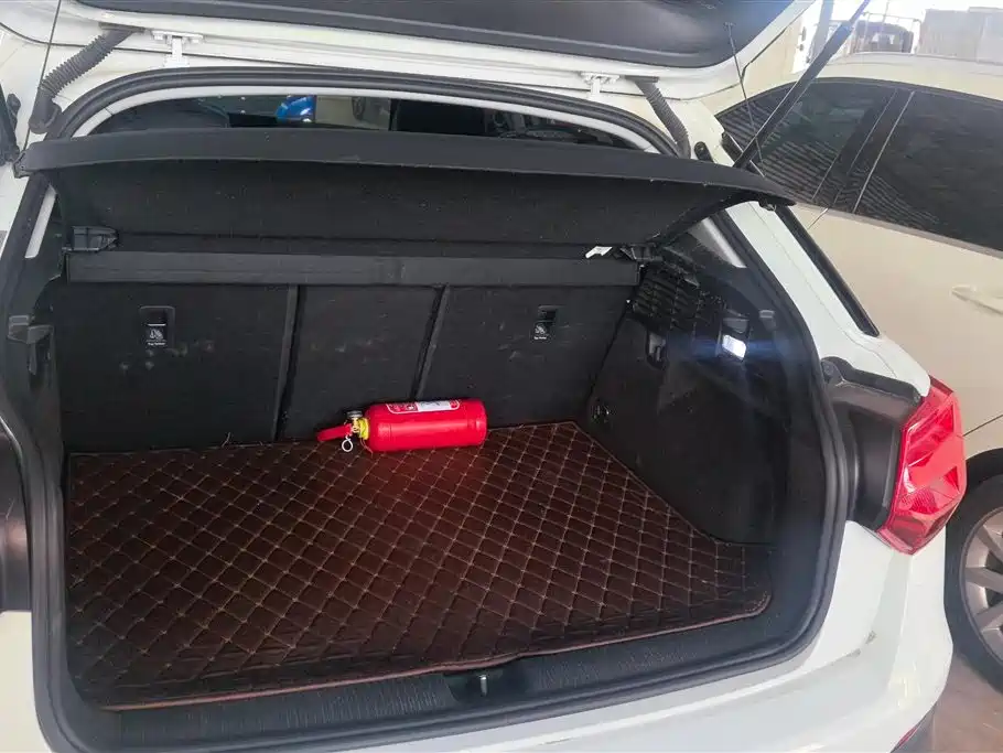 Audi Q2L 2020 35 TFSI Progressive Dynamic Model фото 4