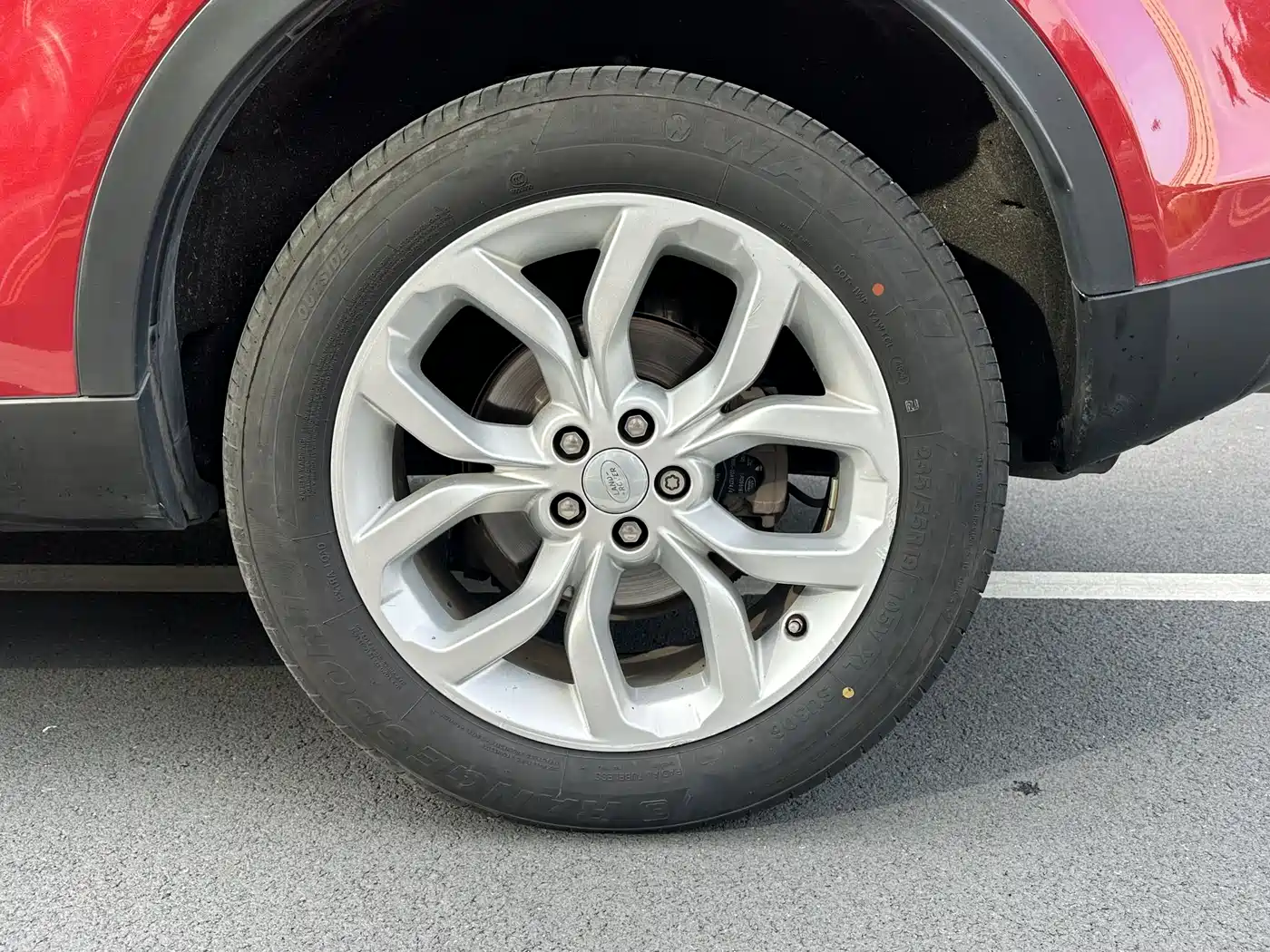 Land Rover Discovery Sport 2016 2.0T HSE фото 8