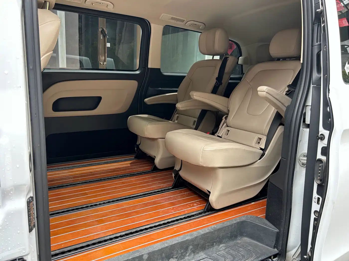 Mercedes-Benz Vito 2021 2.0T Business Edition 7-seater фото 11