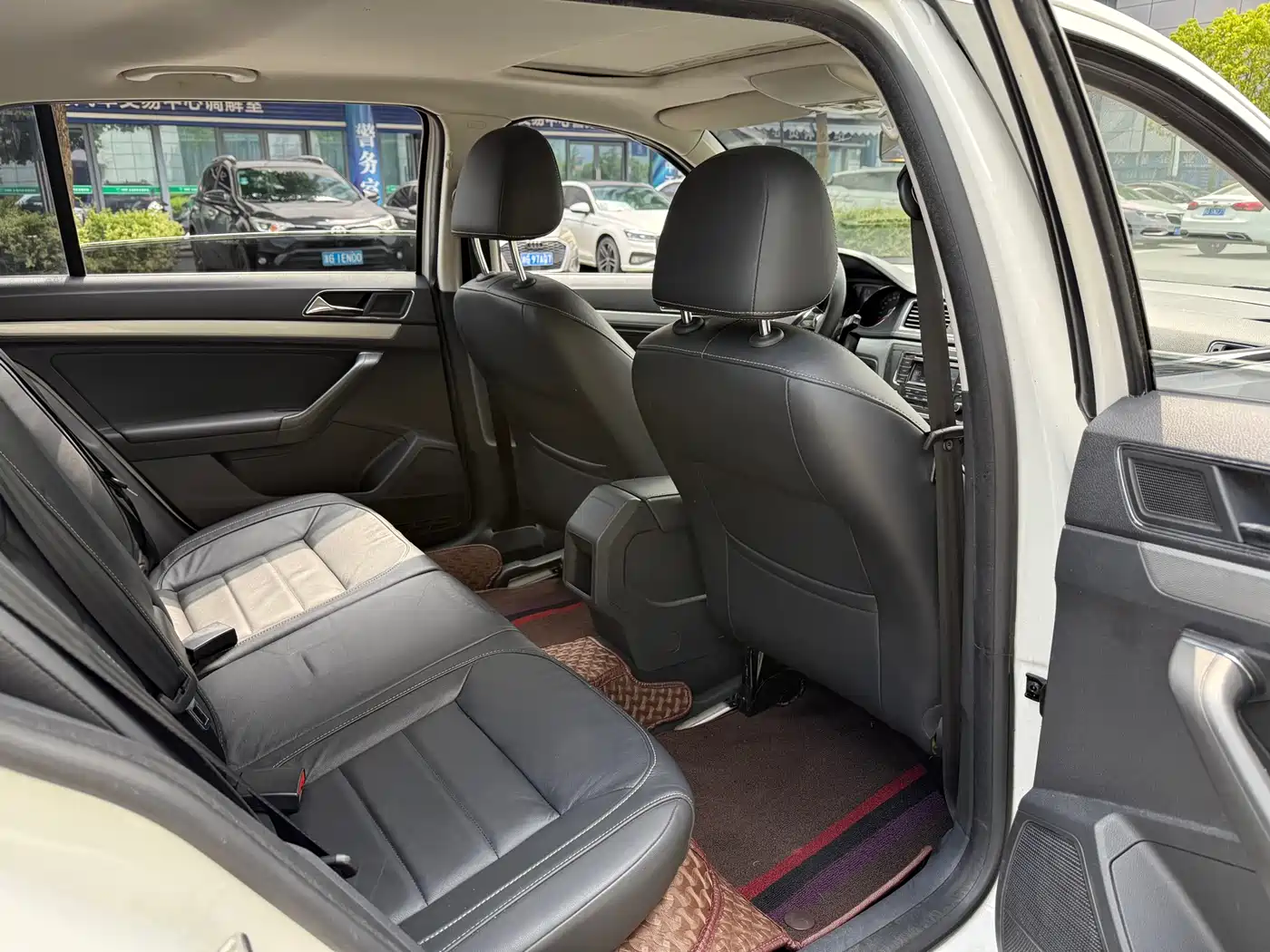 Volkswagen Lavida Tour 2017 230TSI Manual Comfort Edition фото 11