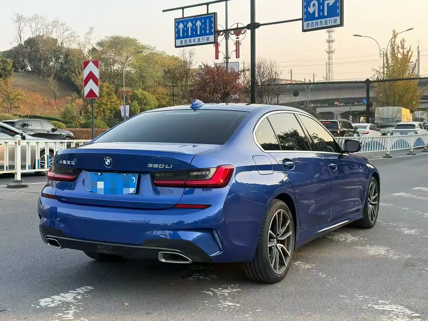 BMW 3 Series 2020 320Li M Sport Package фото 9