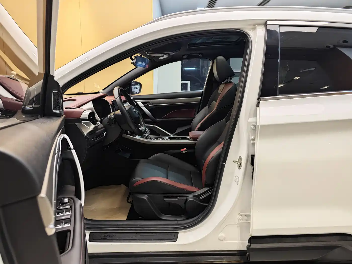 GEELY BINYUE