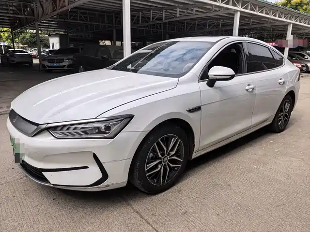 BYD Qin PLUS EV 500KM, Премиум