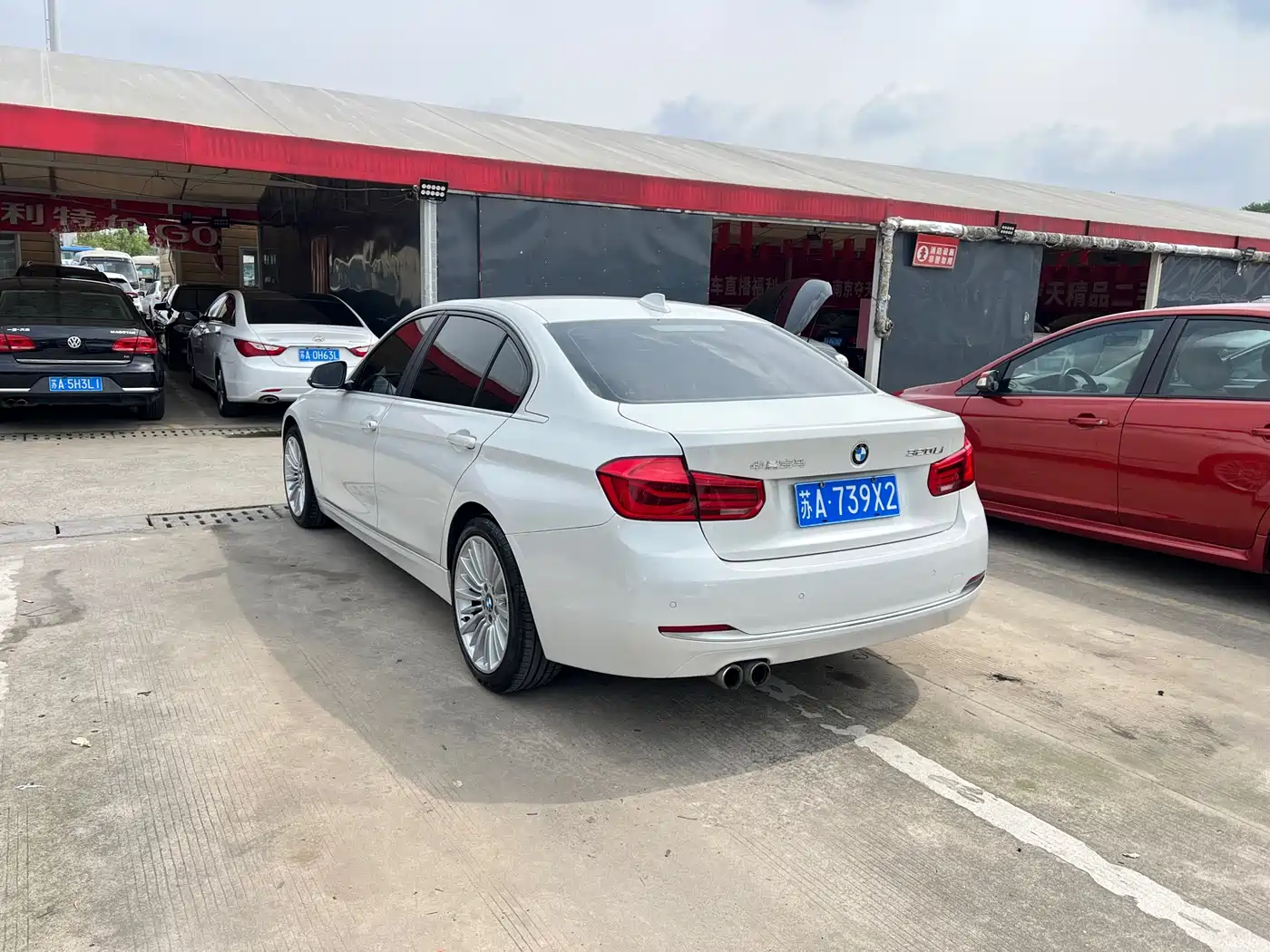 BMW 3 Series 2018 320i M Sport Black Night Edition фото 19