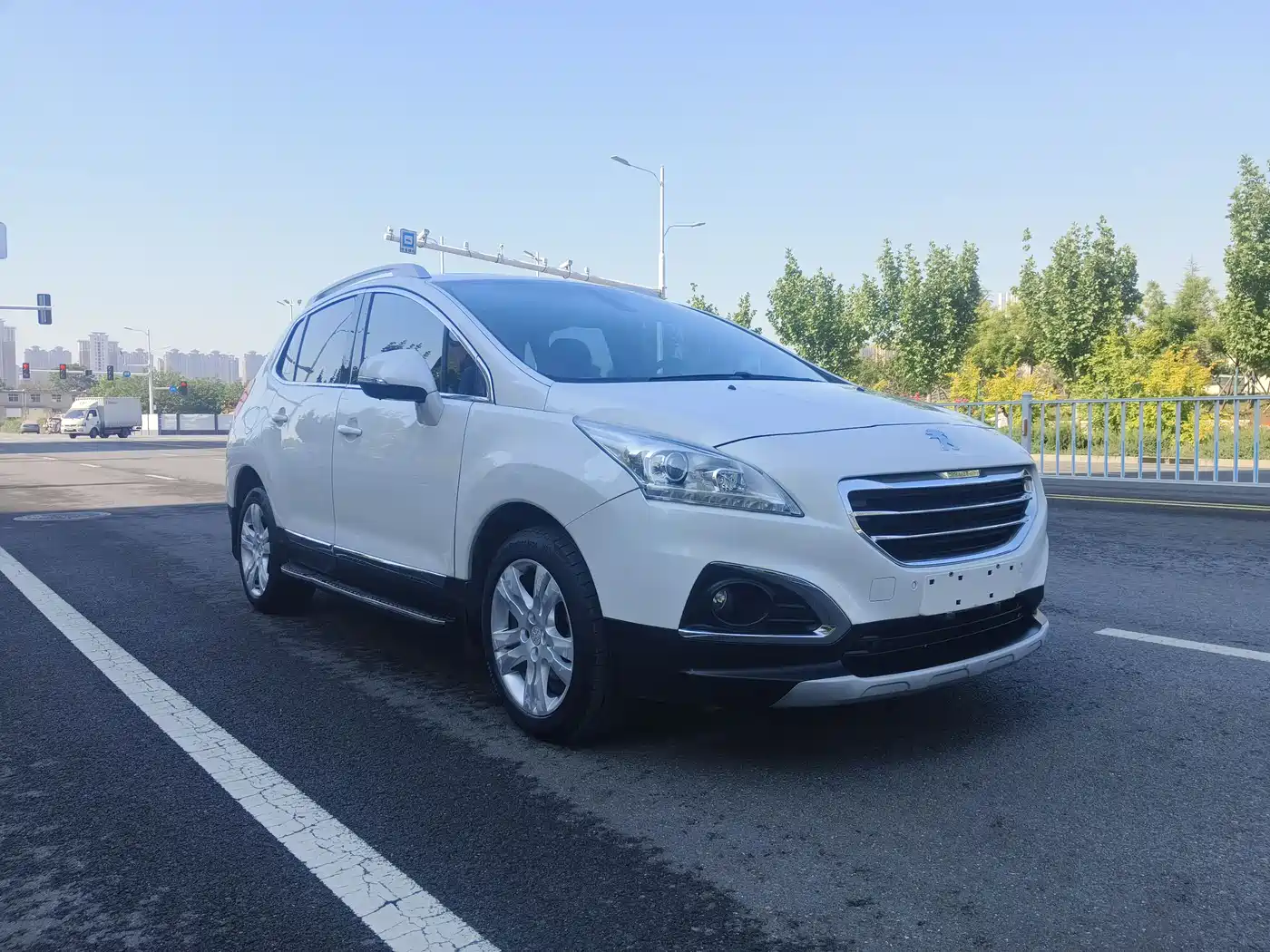 Peugeot 3008 2015 1.6THP Roland Garros Edition фото 3