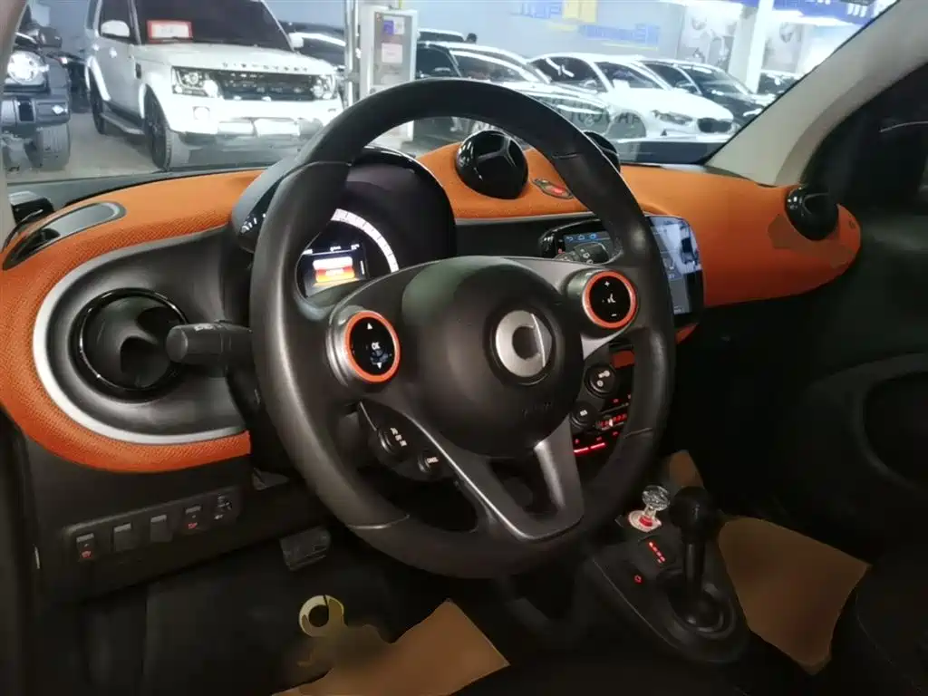 smart fortwo 2015 2015 1.0L 52kW Hardtop Passion Edition