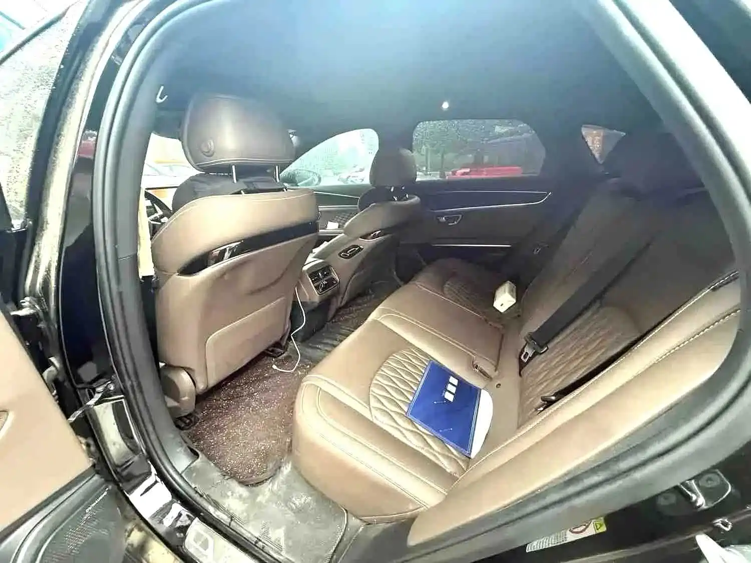 Photo 3 - BYD Han