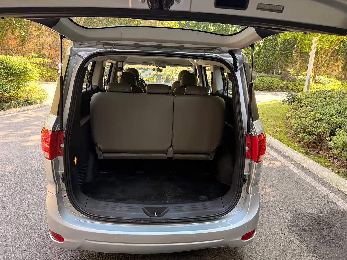 SAIC Maxus Maxus G10 2018 PLUS 2.0T Automatic Executive Edition фото 31