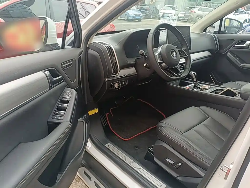 BYD Tang 2019 2018 2.0T Automatic Smart Connection Honor Edition 7-Seater China V