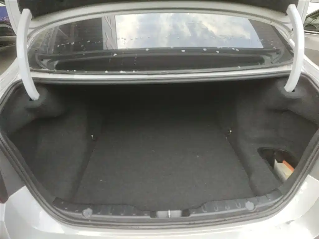 BMW 5 Series (Import) 2015 520i Elegance фото 19