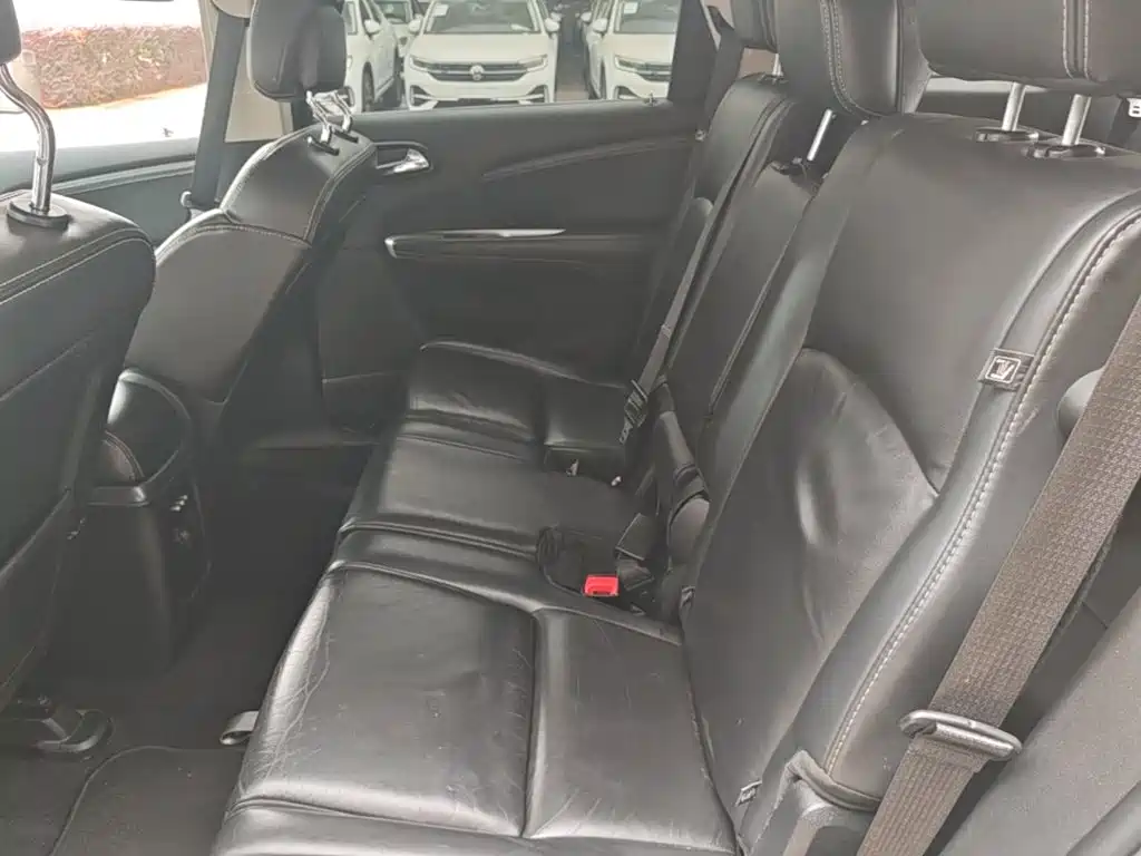 Dodge Journey 2016 2013 Model 2.4L 2WD Premium Edition