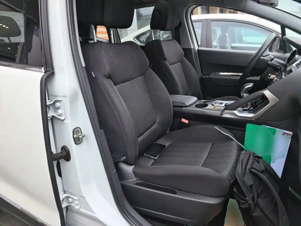 Peugeot 3008 2017 2016 1.6THP Automatic Classic Edition