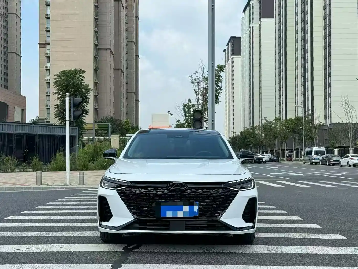 Фото 2 - Chery Arrizo 8