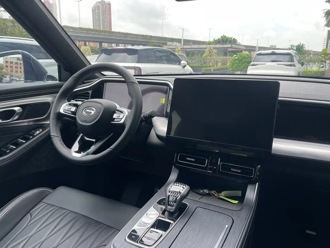 GAC Trumpchi Trumpchi GS8 2025 Pilot Series 2.0TGDI 2WD Luxury Edition 5-seater фото 10