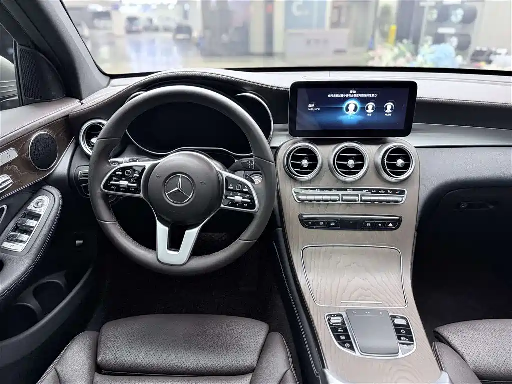 Mercedes-Benz GLC 2020 Facelift GLC 300 L 4MATIC Dynamic фото 14